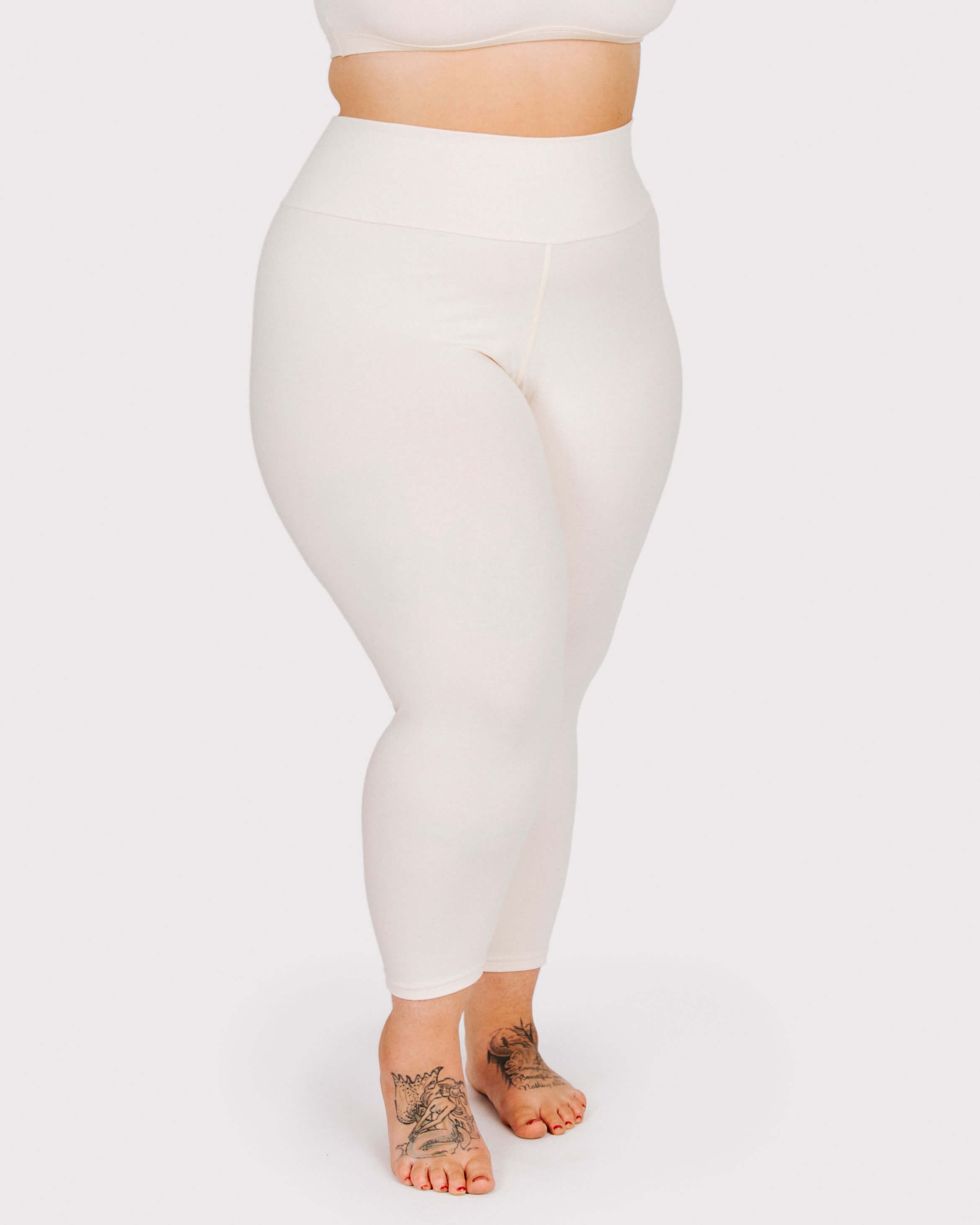 Fit photo from the front of Thunderpants organic cotton 3/4 Length Leggings in off-white on a model.