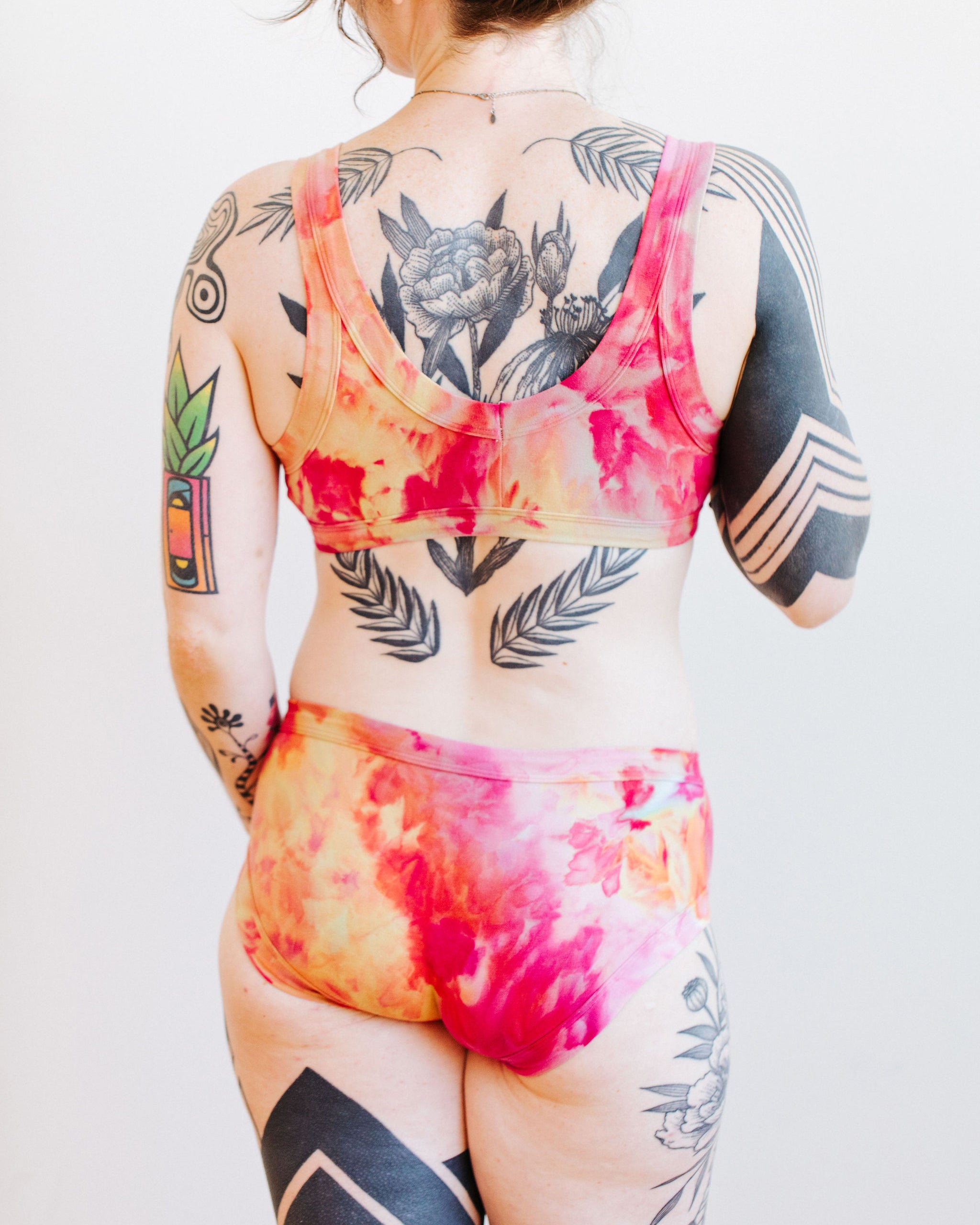 Bralette Limited Edition Hot Hibiscus Ice Dye